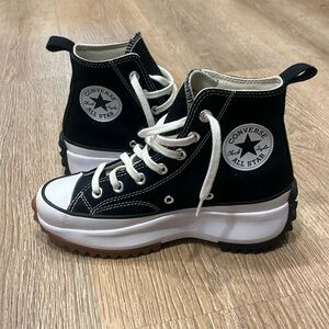 Women’s Converse Run Star Hike Canvas Platform size 7